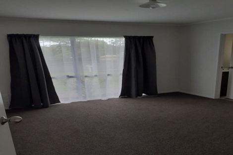 Photo of property in 3 Oakhaven Place, Ranui, Auckland, 0612