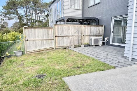 Photo of property in 41 Ambar Ridge Avenue, Massey, Auckland, 0614