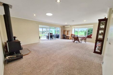 Photo of property in 1256 Frankley Road, Hurworth, New Plymouth, 4371