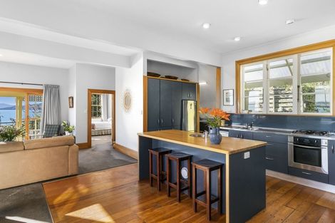 Photo of property in 465 Muritai Road, Eastbourne, Lower Hutt, 5013