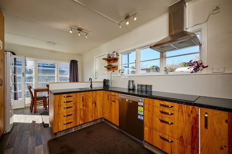 Photo of property in 17 Bayview Street, Kaikoura, 7300