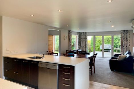 Photo of property in 72 Stanbury Avenue, Somerfield, Christchurch, 8024