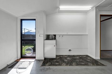 Photo of property in 8 Argyle Place, Highlands Park, New Plymouth, 4312