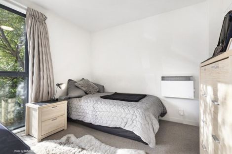 Photo of property in 11 Rarangi Way, Owhiro Bay, Wellington, 6023