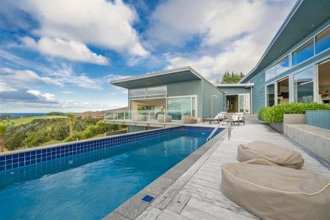 Photo of property in 28 Radar Road, Hot Water Beach, Whitianga, 3591