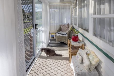 Photo of property in 4 Chester Street, Levin, 5510