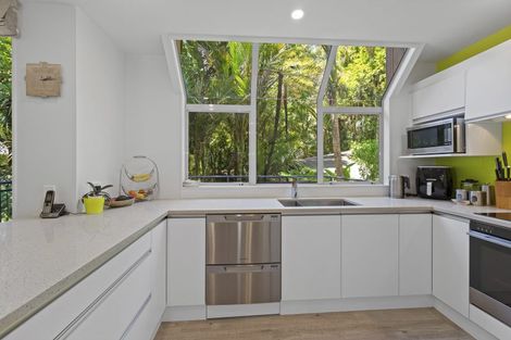 Photo of property in 133 Konini Road, Titirangi, Auckland, 0604