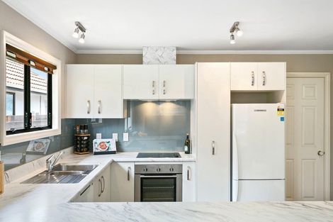 Photo of property in 2/128 Te Heuheu Street, Taupo, 3330