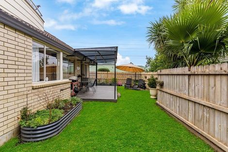 Photo of property in 124 Charles Prevost Drive, The Gardens, Auckland, 2105
