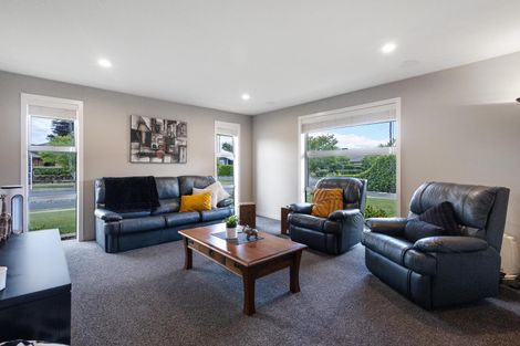 Photo of property in 16 Lilac Close, Cambridge, 3434