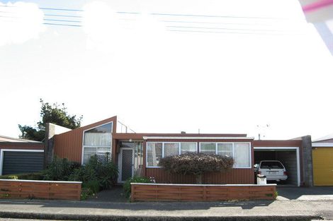 Photo of property in 12 Totara Street, Marton, 4710