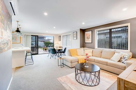 Photo of property in 13 Kimbolton Street, Rototuna North, Hamilton, 3210