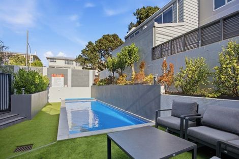 Photo of property in 204/27 Banks Avenue, Mount Maunganui, 3116