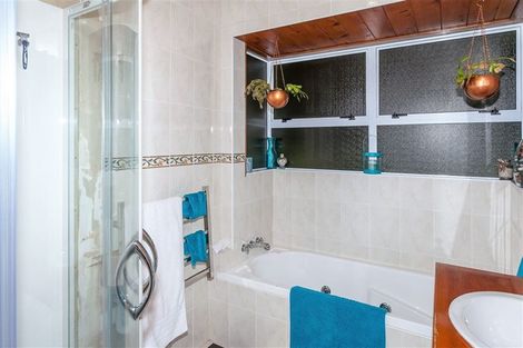 Photo of property in 103 Oakley Crescent, Thames, 3500