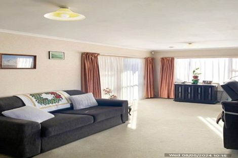 Photo of property in 2a Denbigh Square, Feilding, 4702