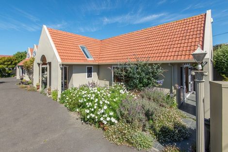 Photo of property in 28 Ings Avenue, Saint Clair, Dunedin, 9012