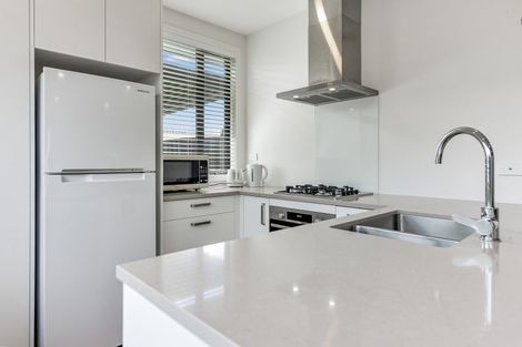 Photo of property in 2/14 Mitcham Avenue, Forest Lake, Hamilton, 3200