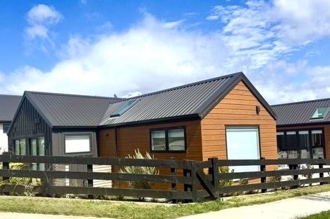 Photo of property in 34 Howden Drive, Jacks Point, 9371