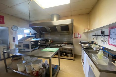 Photo of property in 82 Palmerston Street, Hamilton Lake, Hamilton, 3204
