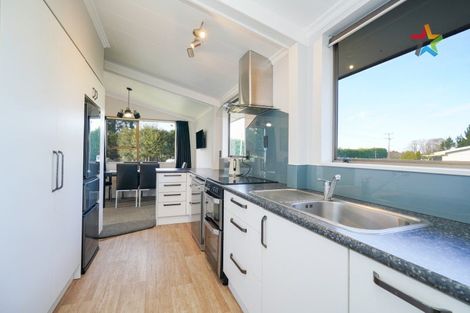 Photo of property in 15 Queen Street, Otautau, 9610