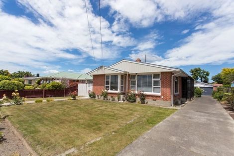 Photo of property in 1/301 Wairakei Road, Bryndwr, Christchurch, 8053