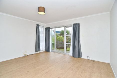 Photo of property in 1/70 Hawke Street, New Brighton, Christchurch, 8083