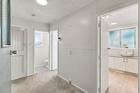 Photo of property in 19 Carey Street, Waitara, 4320