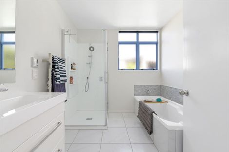 Photo of property in 26 Moverley Place, Pukete, Hamilton, 3200