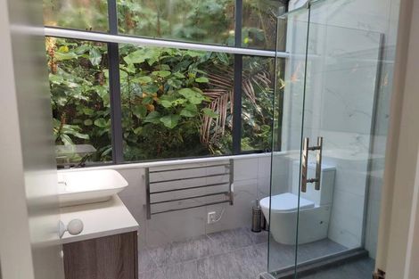 Photo of property in 35 Park Road, Titirangi, Auckland, 0604