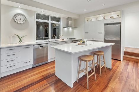 Photo of property in 93 Park Rise, Campbells Bay, Auckland, 0630