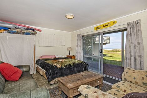 Photo of property in 33 Omamari Beach Road, Omamari, Dargaville, 0373