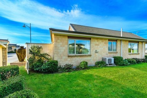 Photo of property in 3 Reeves Road, Rangiora, 7400