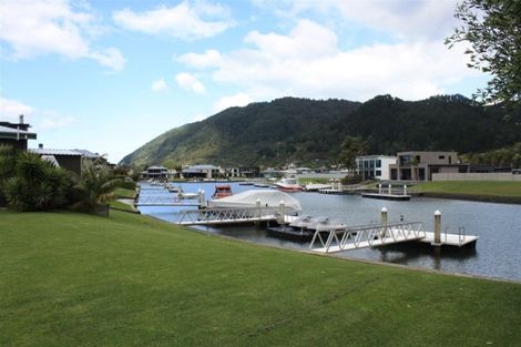 Photo of property in 126 Waterways Parade, Pauanui, Hikuai, 3579