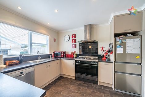 Photo of property in 12 Hunt Street, Wainuiomata, Lower Hutt, 5014