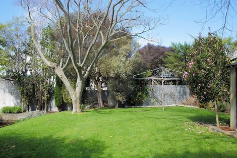 Photo of property in 23 Parkes Avenue, Saint Johns Hill, Whanganui, 4501