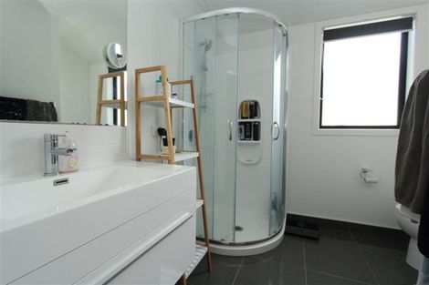 Photo of property in 9a Warwick Avenue, St Andrews, Hamilton, 3200