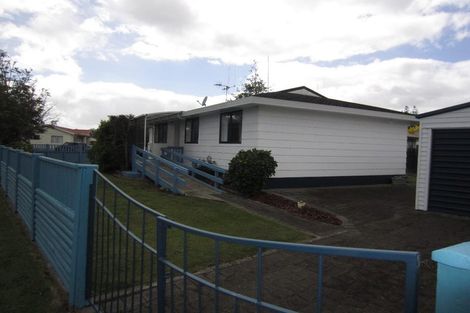 Photo of property in 25 Grange Avenue, Nawton, Hamilton, 3200