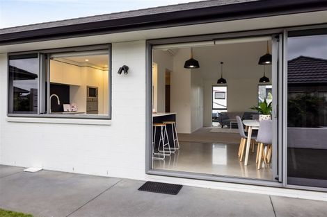 Photo of property in 22 Keene Drive, Bell Block, New Plymouth, 4312