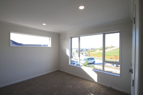 Photo of property in 13 Maka Terrace, Orewa, 0931