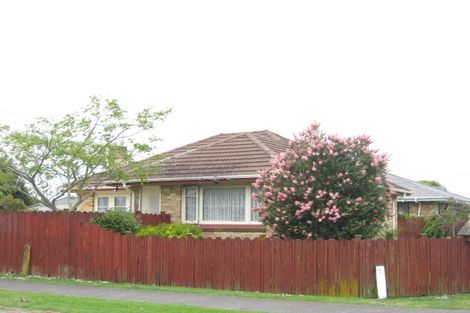 Photo of property in 4 Station Road, Takanini, 2112