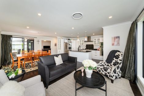 Photo of property in 25 Trump Place, Kelvin Grove, Palmerston North, 4414