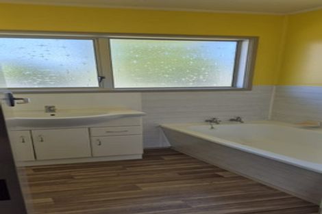 Photo of property in 44 Racecourse Road, Waiuku, 2123