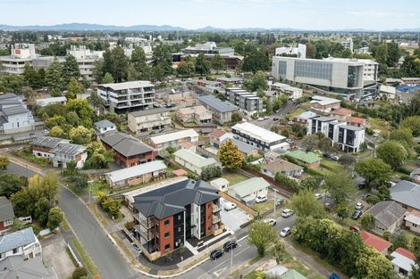 Photo of property in 204/89 Aurora Terrace, Hillcrest, Hamilton, 3216