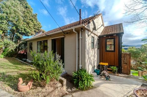 Photo of property in 9 Elphinstone Avenue, Strathmore Park, Wellington, 6022