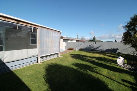 Photo of property in 8 Ngatuku Place, Tokoroa, 3420