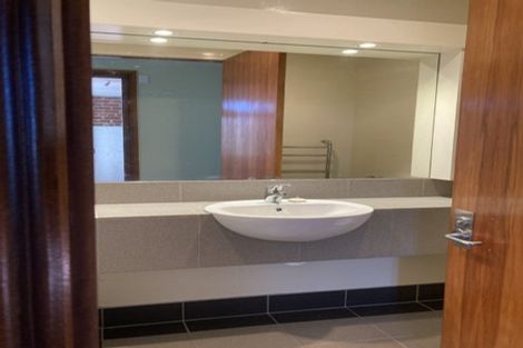 Photo of property in Pirie Street Townhouses, 28/35 Pirie Street, Mount Victoria, Wellington, 6011