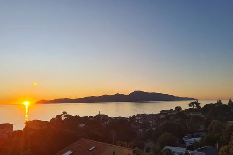 Photo of property in 81 Renown Road, Raumati South, Paraparaumu, 5032