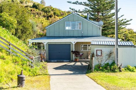 Photo of property in 12 Cliff Street, Pahi, Paparoa, 0571