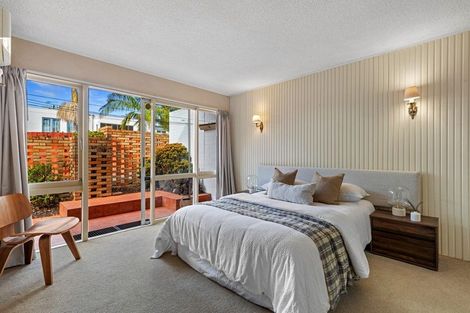 Photo of property in 1/78 Kitchener Road, Milford, Auckland, 0620