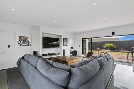 Photo of property in 10 Munich Place, Bromley, Christchurch, 8062